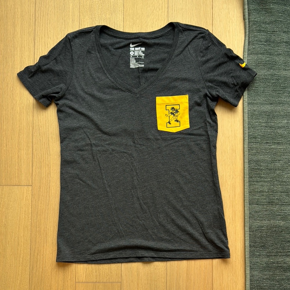 Nike - Iowa Hawkeyes Women’s V-neck